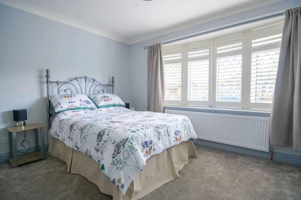A Bright And Spacious Gem *
