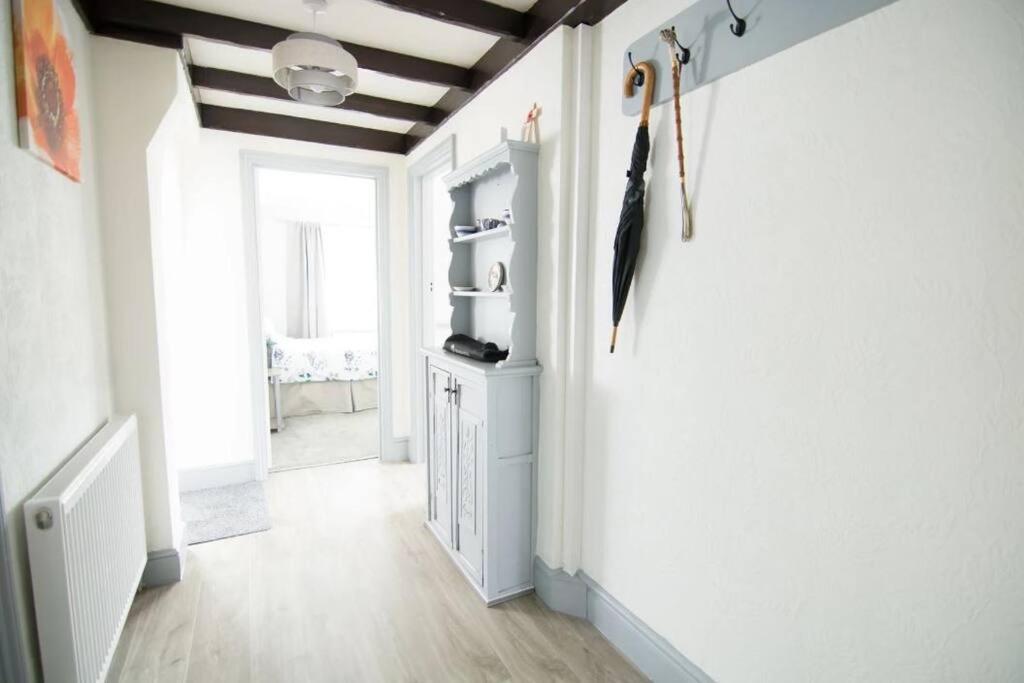 Holiday home A Bright And Spacious Gem *
